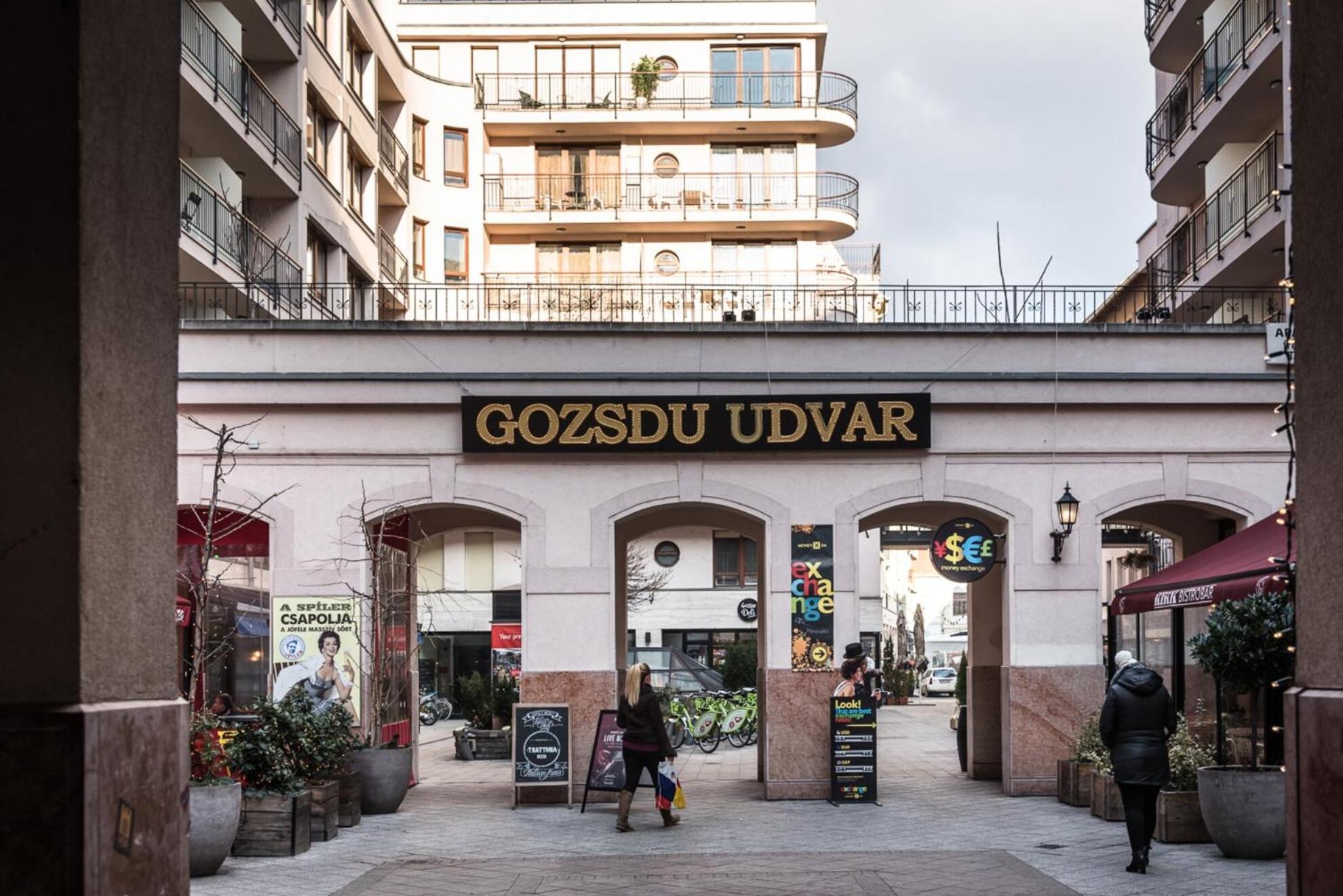 Synagogue Gozsdu Corner Budapest